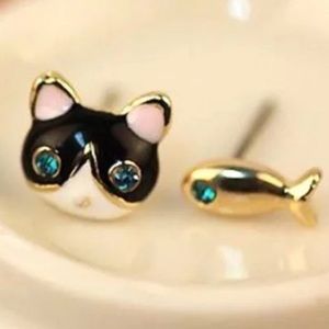 Brand New Cat Kitten Kitty Cat Fish Stud Earrings